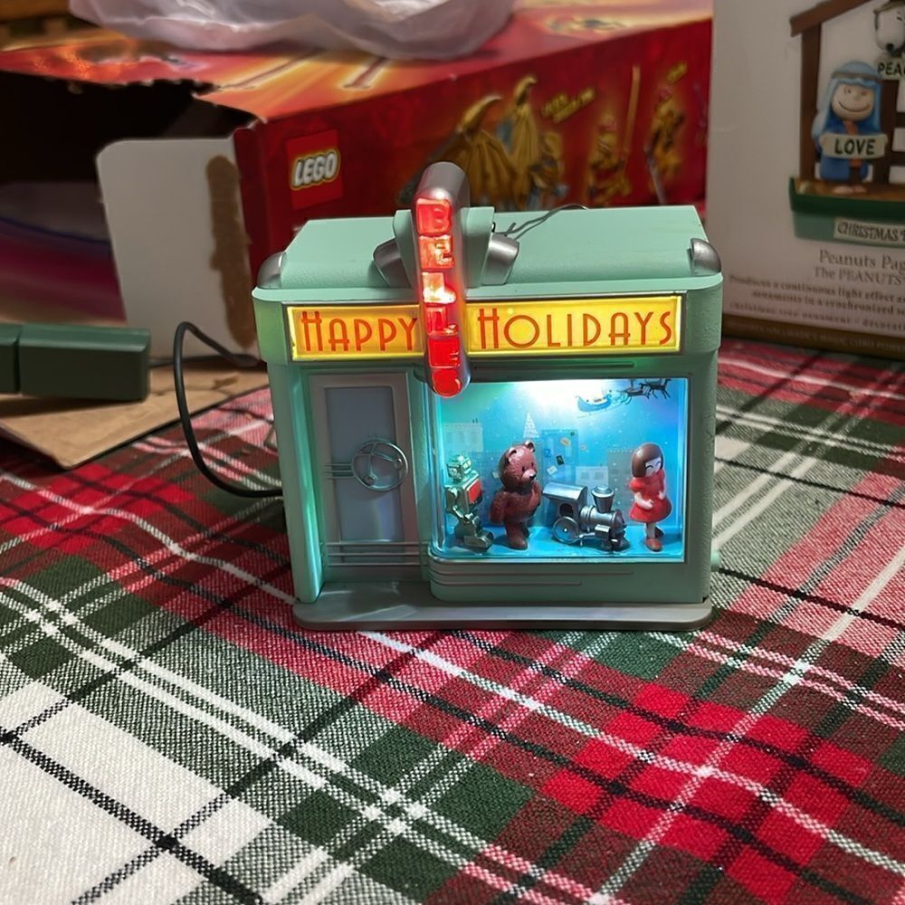 Hallmark Window Wonderland Ornament